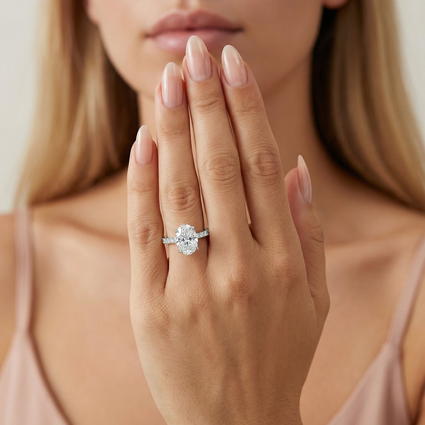 ROUND DIAMOND ENGAGEMENT RING