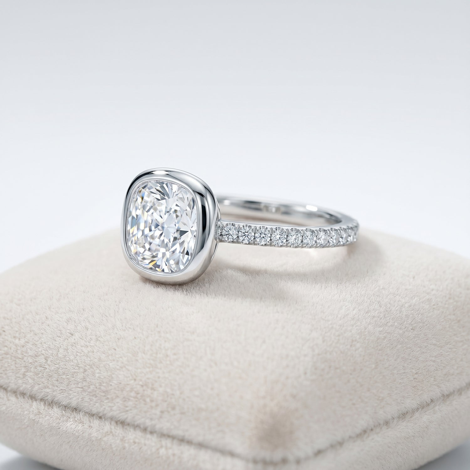 The Signature Bezel — Cushion