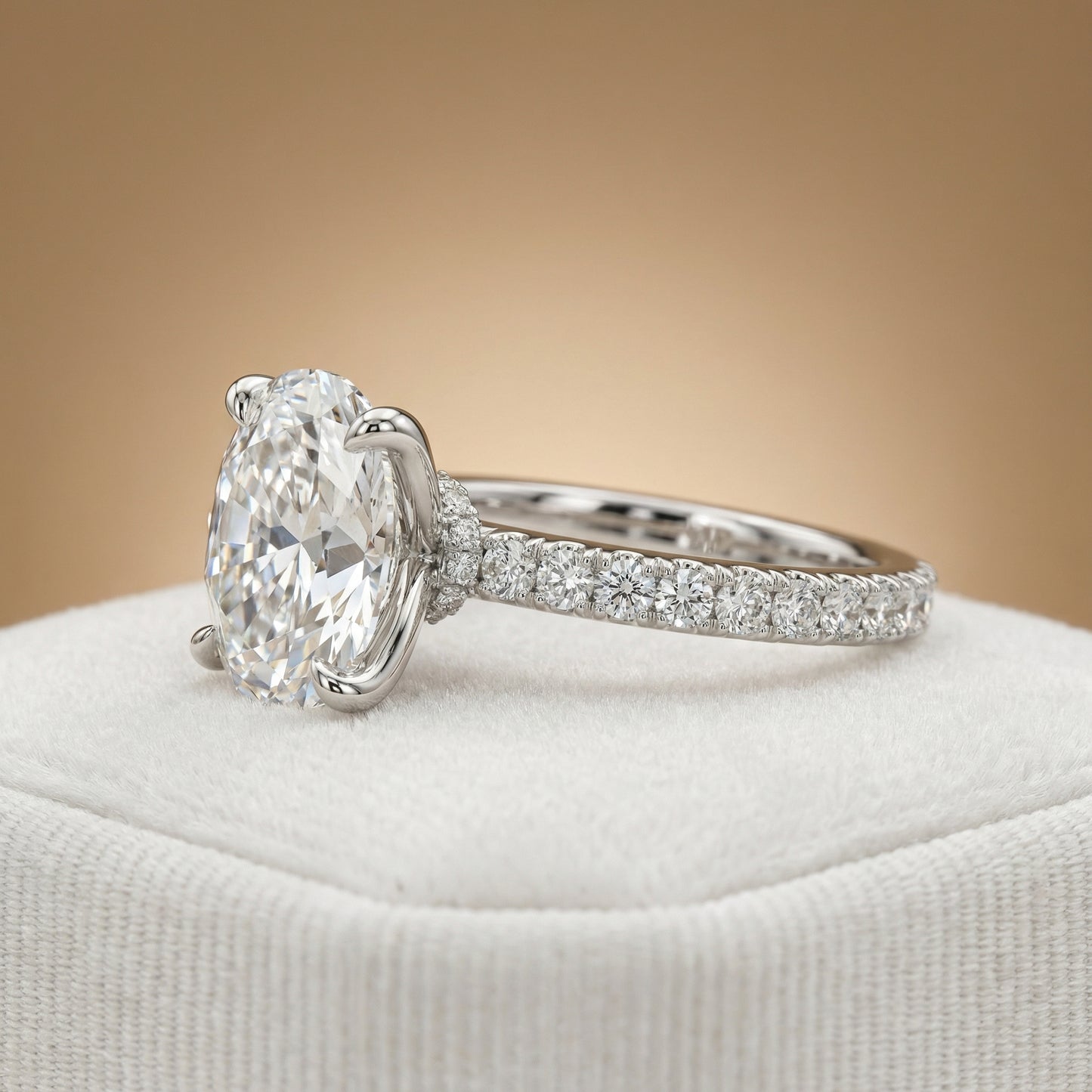 ROUND DIAMOND ENGAGEMENT RING
