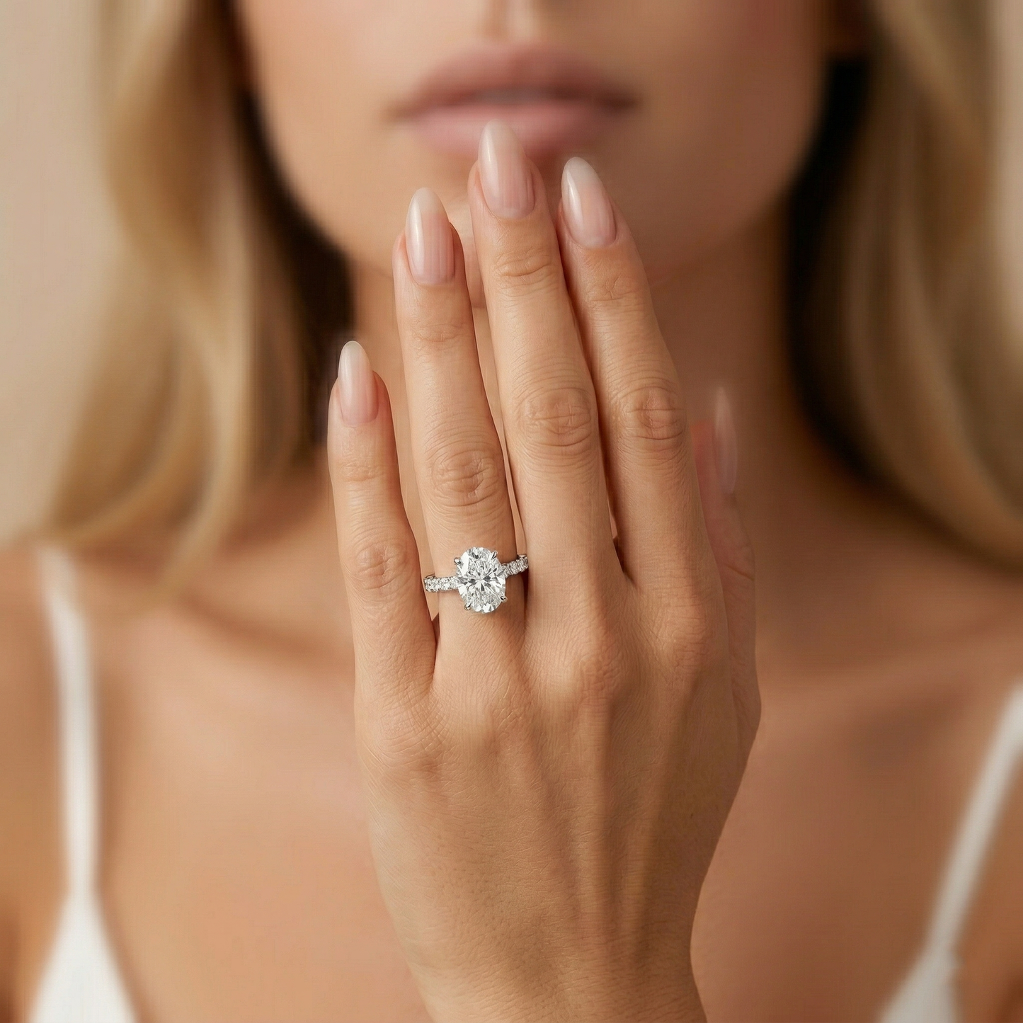 ROUND DIAMOND ENGAGEMENT RING