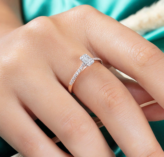 Baguette Diamond Stacking Ring / 14k Gold Baguette Round Diamond Wedding Band / Anniversary Gift / Bridal Engagement Promise Ring