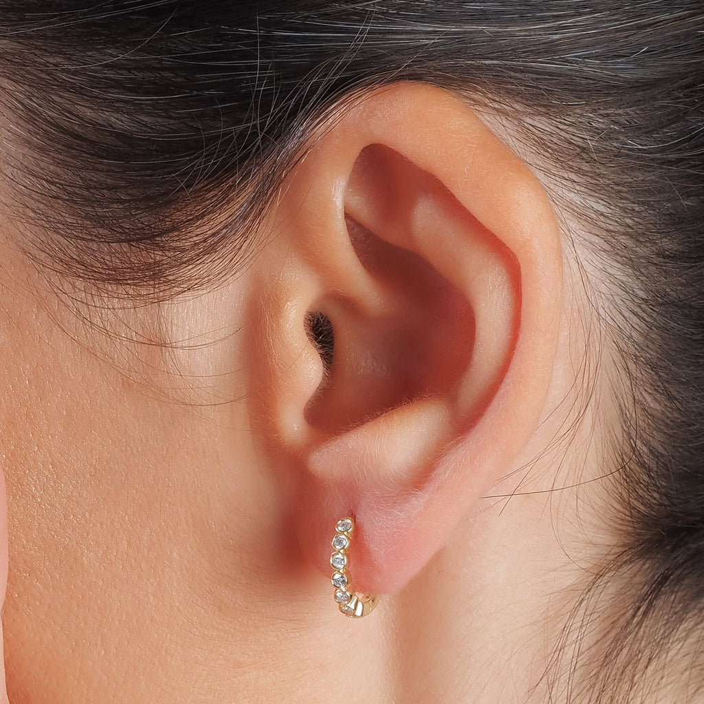 Diamond Hoop Earrings / 14k Gold Bezel Set Diamond Hoops /Diamond Huggie Earrings