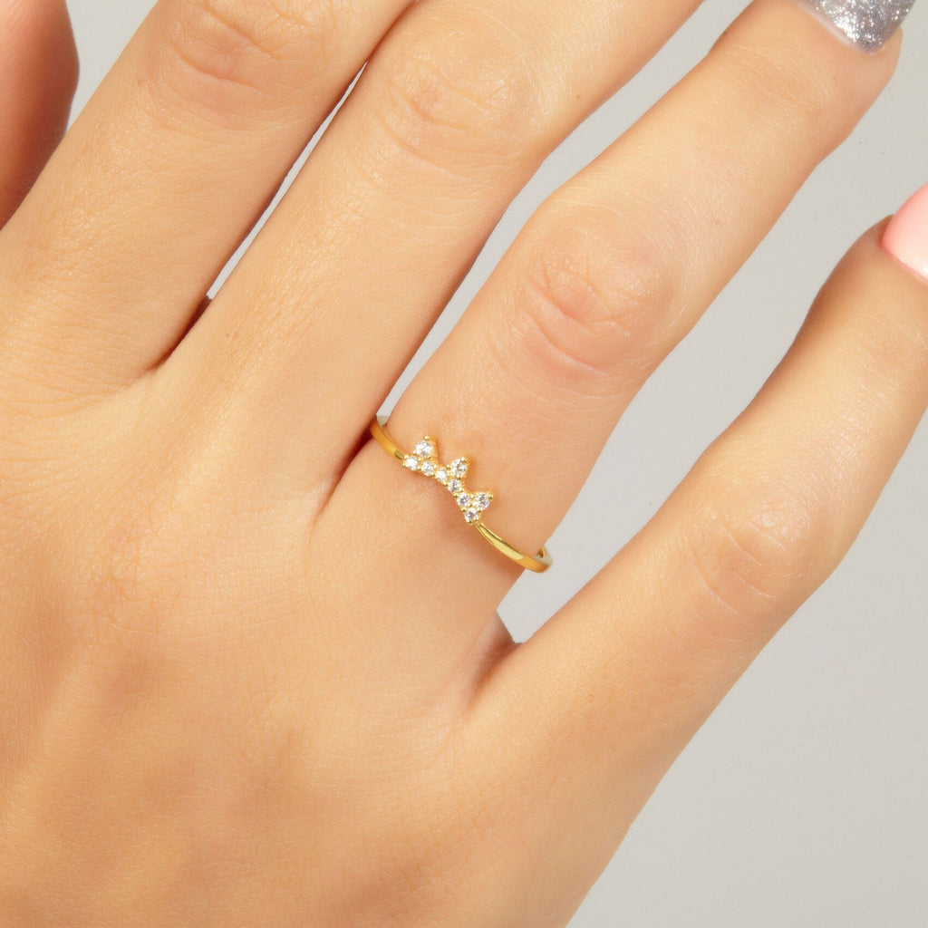 Curved Diamond Wedding Band / Crown Diamond Wedding Band / 14k Crown Shape Diamond Nesting Ring / Anniversary Gift / Diamond Gift Idea