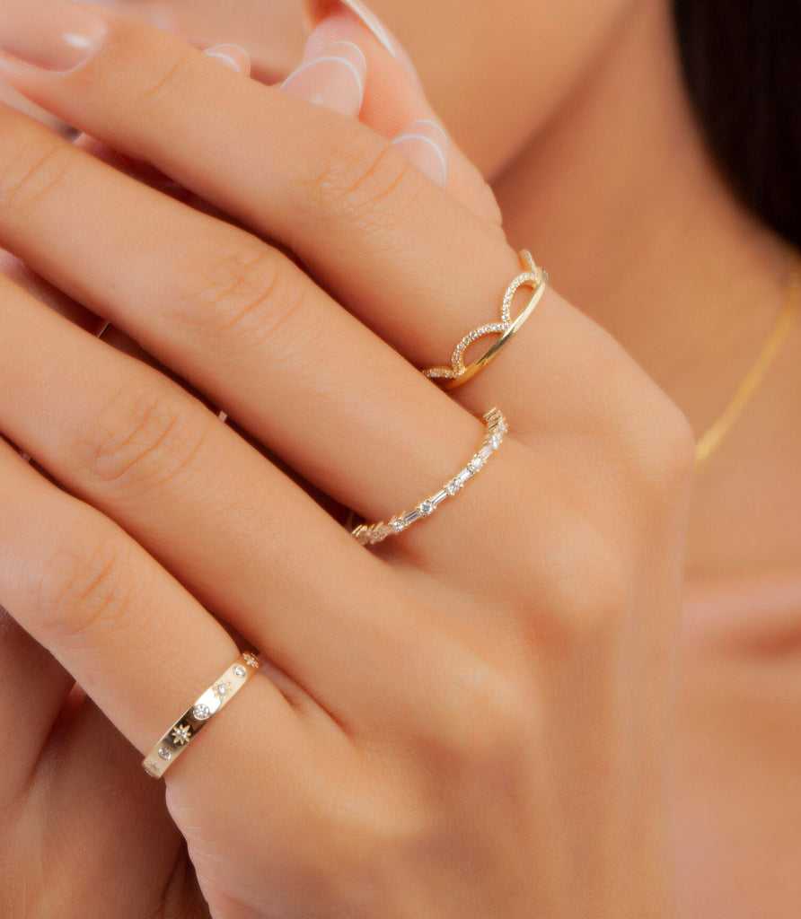 Baguette Diamond Wedding Band / 14k Gold Baguette Diamond Half Eternity Band / Baguette and Round Diamond Stacking Ring / Anniversary Gift