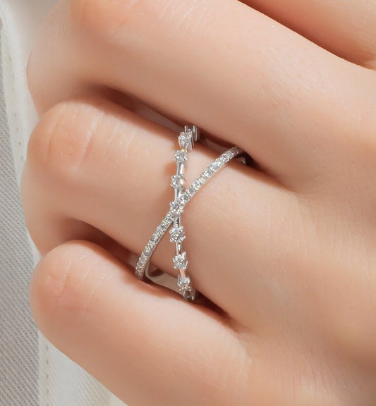 Diamond Criss Cross Ring / 14k Gold Diamond X Ring / Diamond Cris cross Stacking Ring / Engagement Ring / Wedding Ring