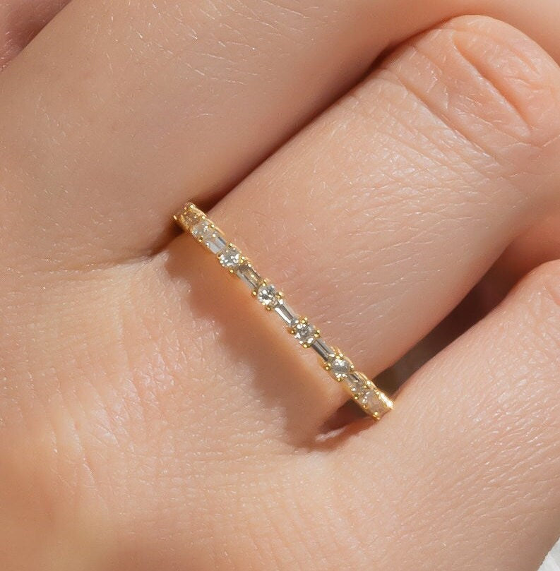 Baguette Diamond Wedding Band / 14k Gold Baguette Diamond Half Eternity Band / Baguette and Round Diamond Stacking Ring / Anniversary Gift