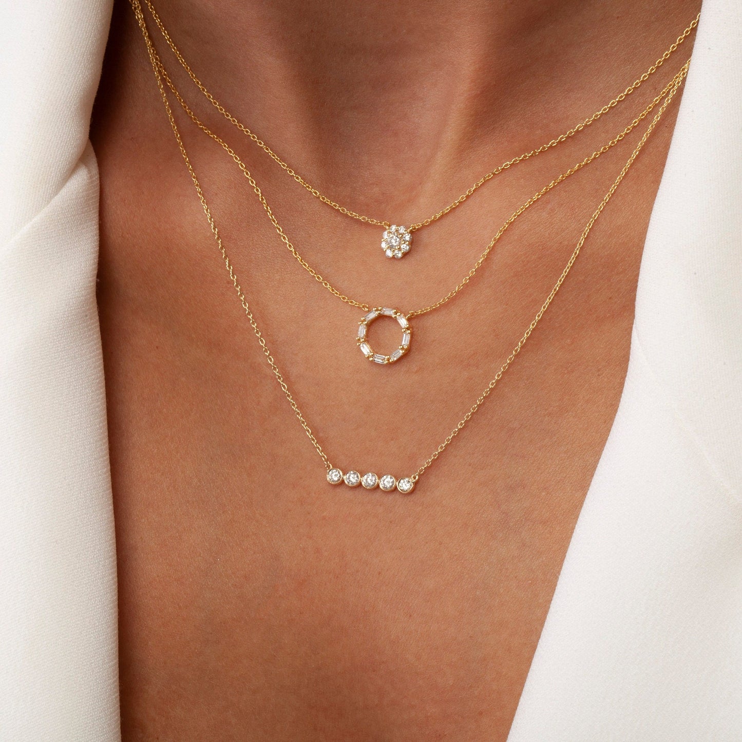Diamond Circle Necklace / 14k Gold Baguette Diamond Disc Necklace / Dainty Diamond Necklace / Fancy Diamond Necklace / Holiday Gift