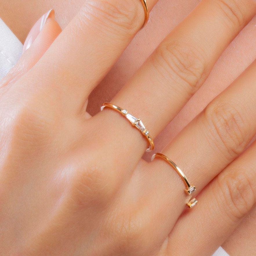 14k Solid Gold Tapered Baguette Diamond Wedding Band / Anniversary Gift / Diamond Gift Ideas / Half Eternity / Unique Diamond Stacking Ring