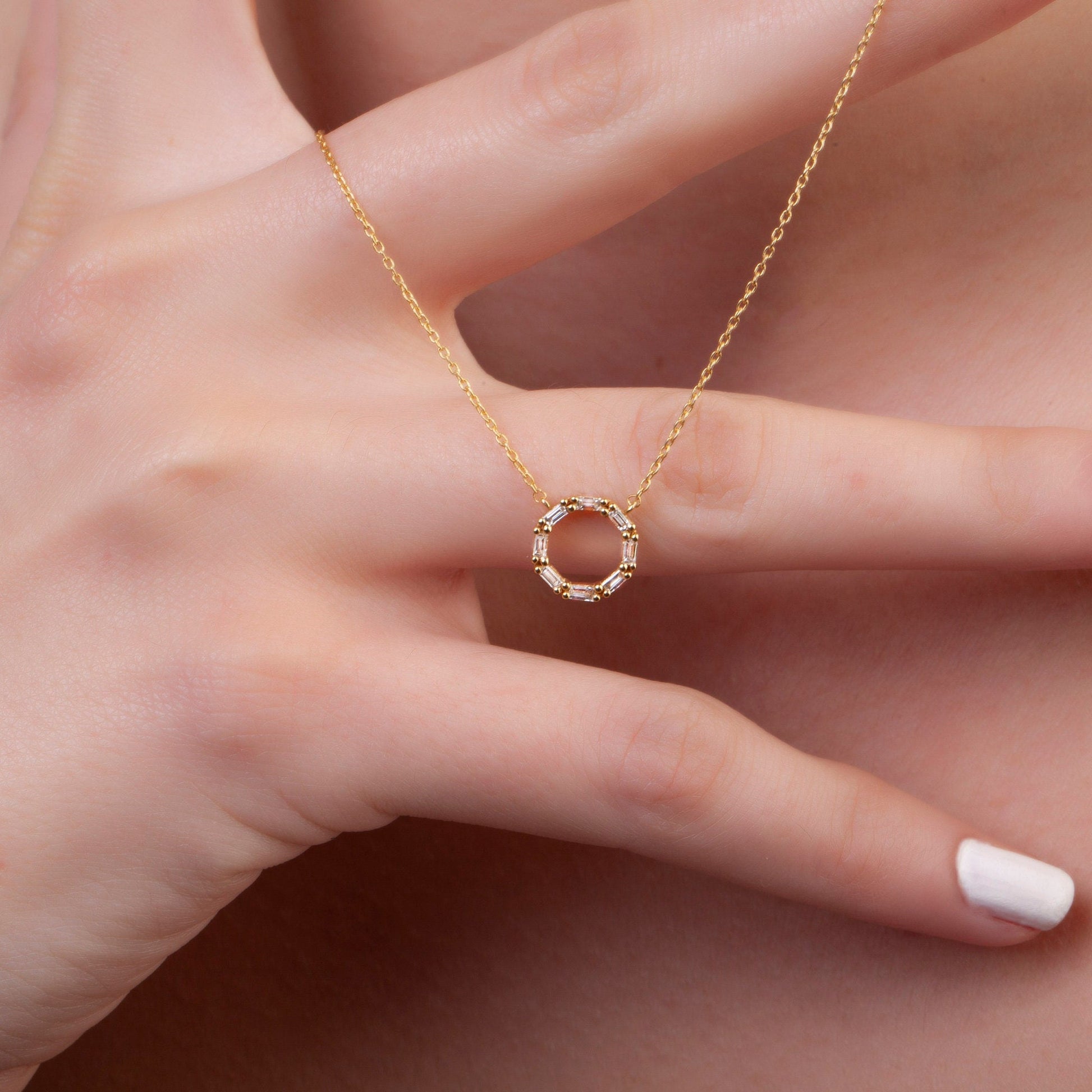 Diamond Circle Necklace / 14k Gold Baguette Diamond Disc Necklace / Dainty Diamond Necklace / Fancy Diamond Necklace / Holiday Gift