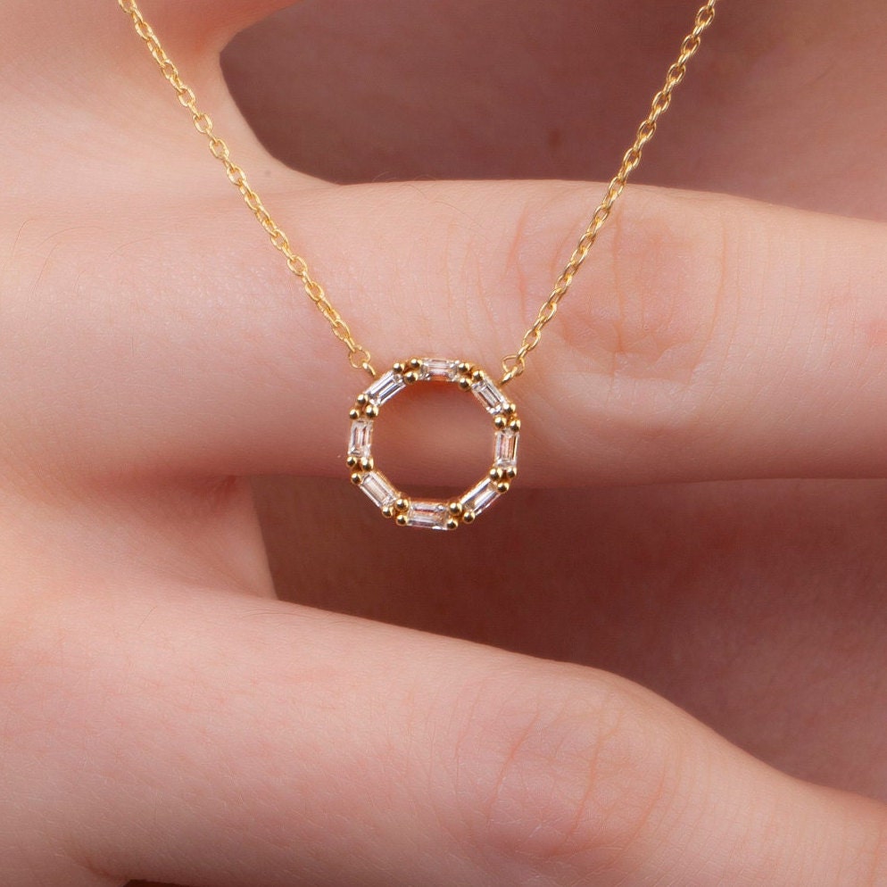 Diamond Circle Necklace / 14k Gold Baguette Diamond Disc Necklace / Dainty Diamond Necklace / Fancy Diamond Necklace / Holiday Gift