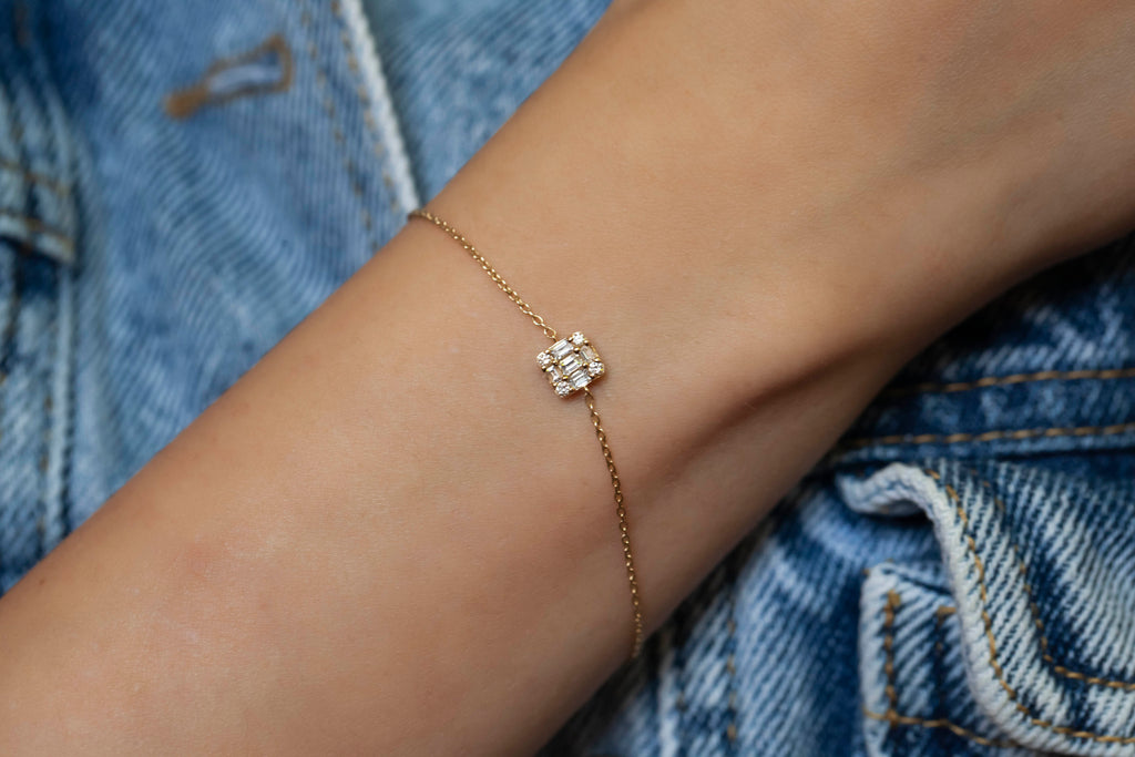 Baguette Diamond Bracelet / 14k Gold Invisible Baguette Setting Bracelet / Diamond Square Bracelet / Graduation Gift / Anniversary Gift /