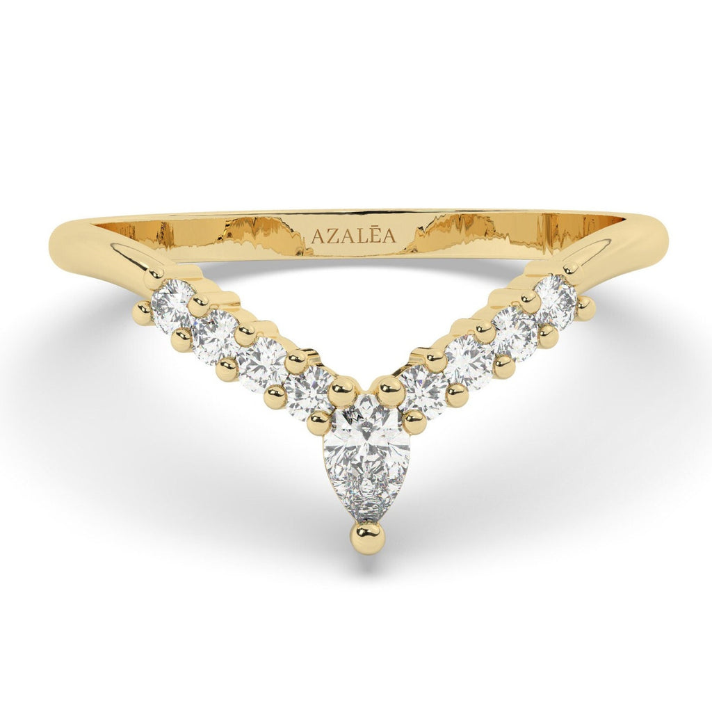 Pear Diamond Wedding Band / 14k Gold Round and Pear Diamond Wedding Band / Diamond Chevron Ring / Curved Diamond Stacking Ring