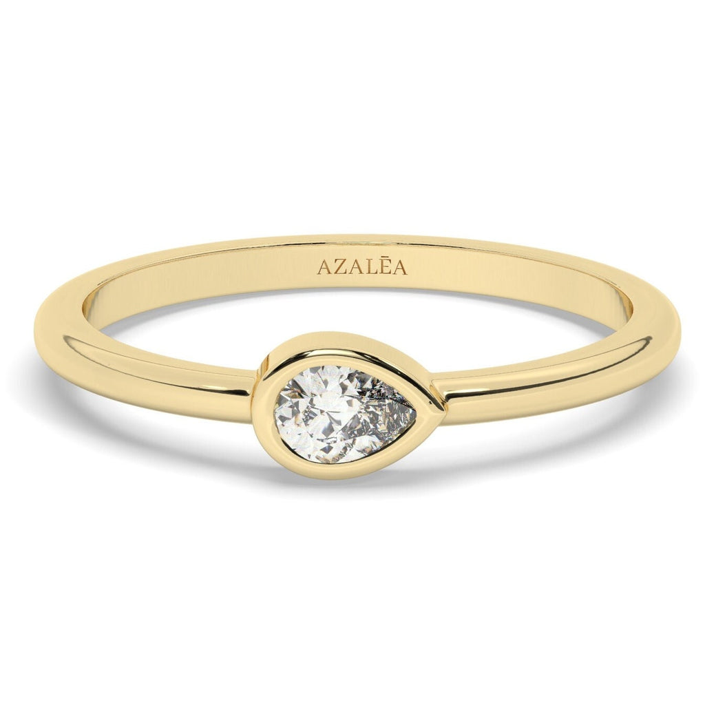 Pear Diamond Bezel Stacking Ring / 14k Gold Pear Diamond Wedding Band / Teardrop Engagement Ring / Diamond Wedding Band / Diamond Gift Idea