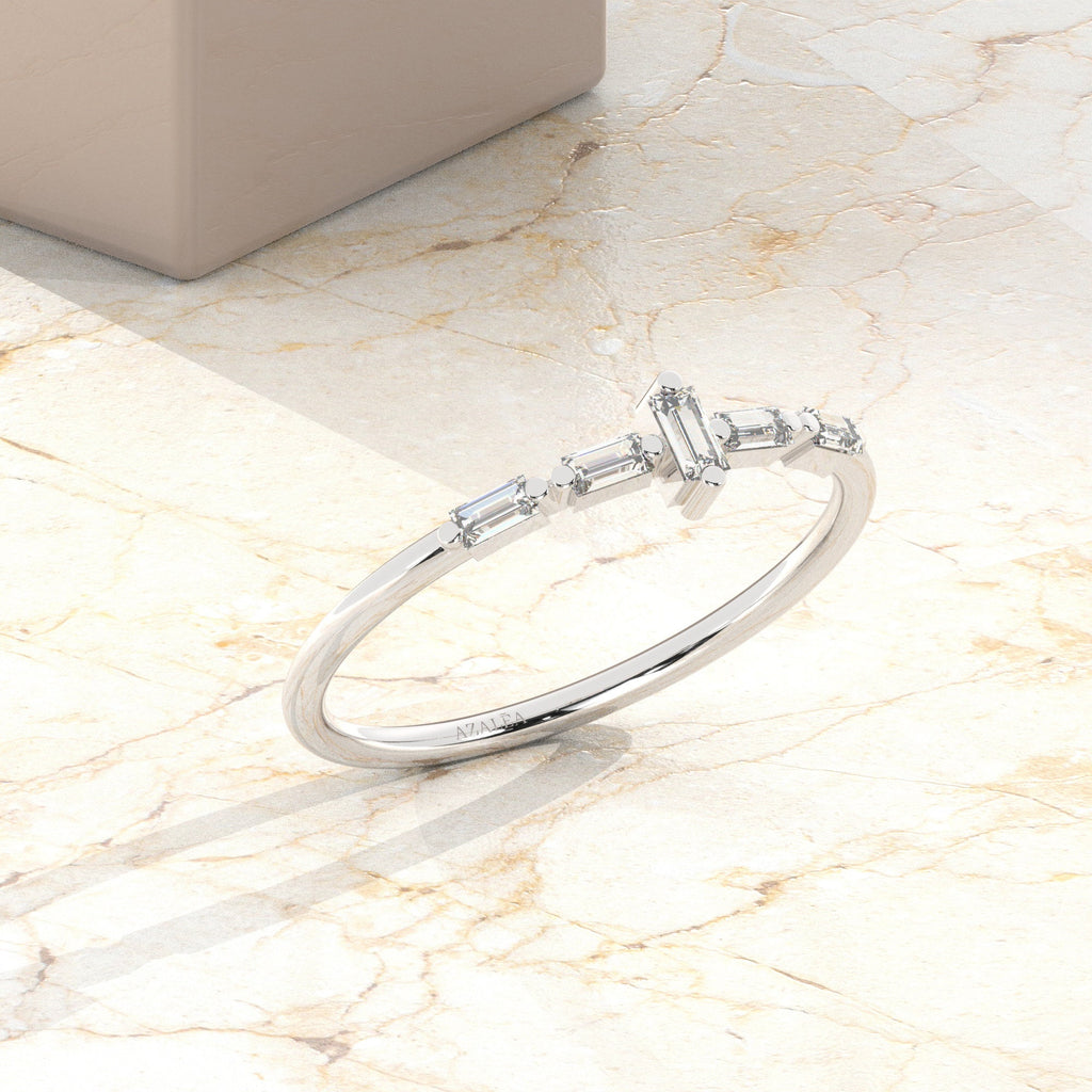 14k Gold Baguette Diamond Wedding Band / 0.15 CT Baguette Diamond Stacking Ring / Stackable Ring / Minimalist Diamond Jewelry