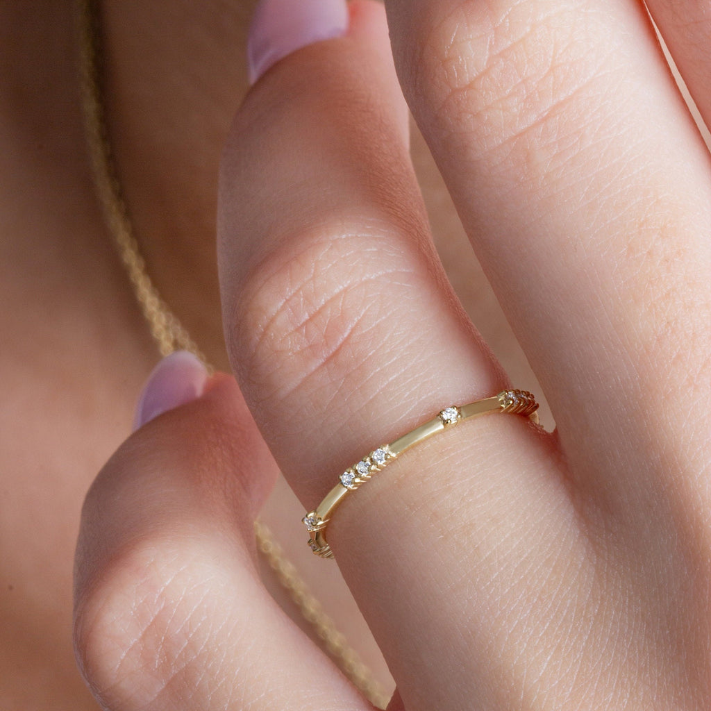 Round Diamond Eternity Band