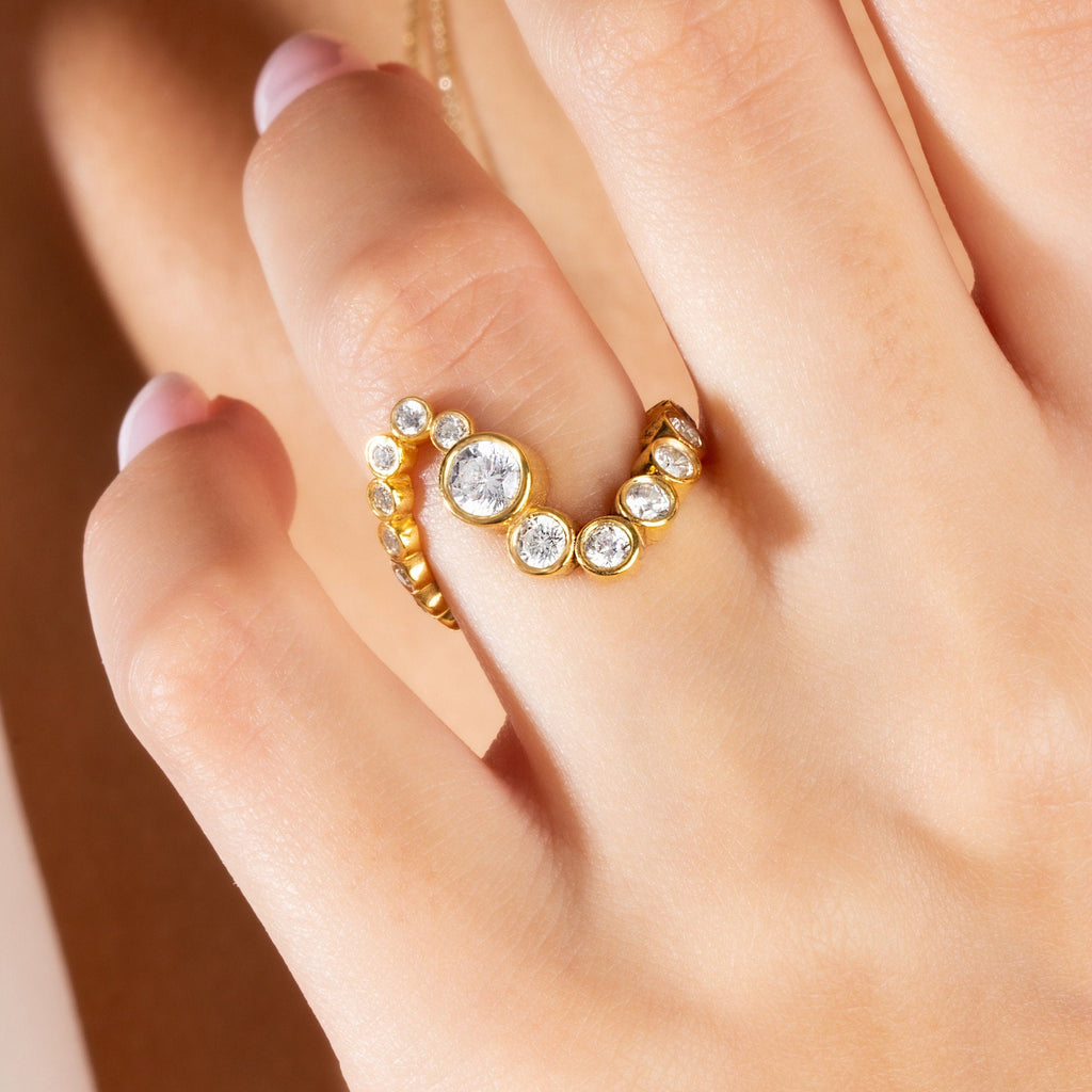 14k Gold Bezel Set Diamond Spiral Stacking Ring/ Promise Ring/ Wedding Band/ Unique Design Ring / Natural, Lab Diamond, Moissanite Ring