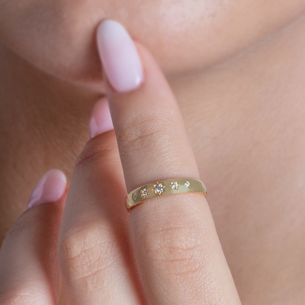 14k Gold Engraved Star Diamond Wedding Ring / Celestial Stacking Ring / Anniversary Gift / Starburst Stacking Ring/ Engagement Band