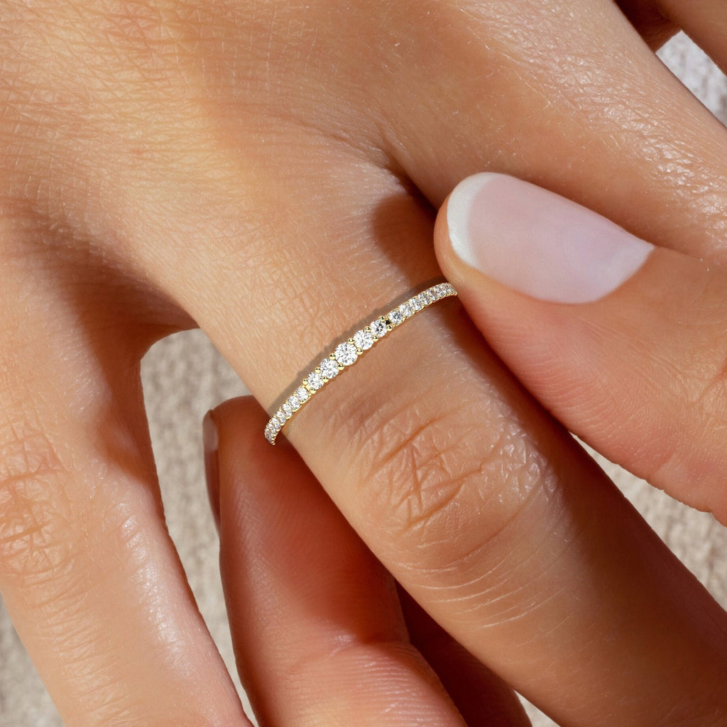 Round Diamond Wedding Band