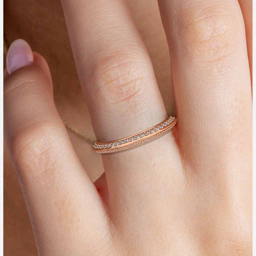 Round Diamond Wedding Band / 14k Gold Prong Set Diamond Half Eternity Wedding Ring / Engagement Ring / Diamond Stacking Ring / Wedding Ring