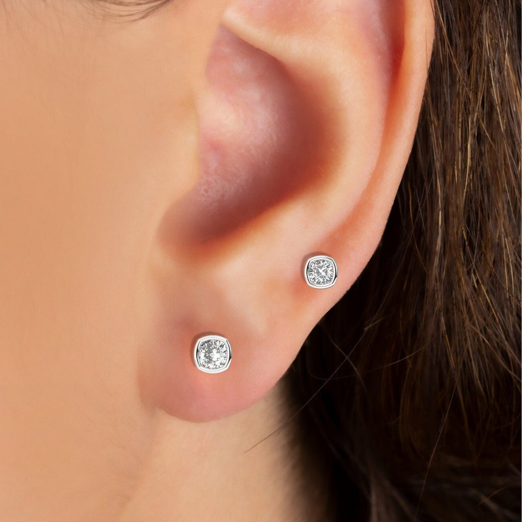 Cushion Cut Diamond Studs / 0.10 - 0.50 ct Solitaire Diamond Studs