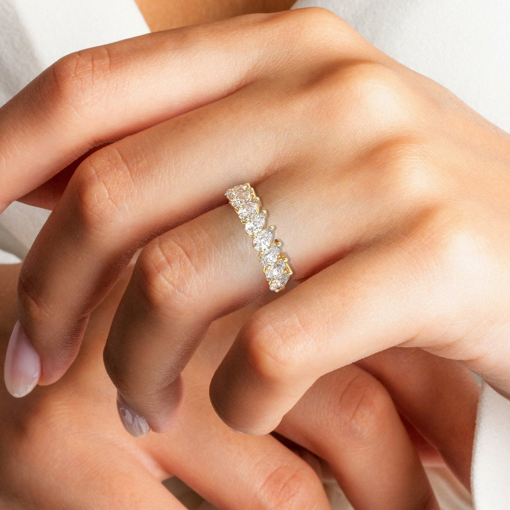 Tilted 1.8 CT Diamond Wedding Band 1.8 CT Pear Diamond