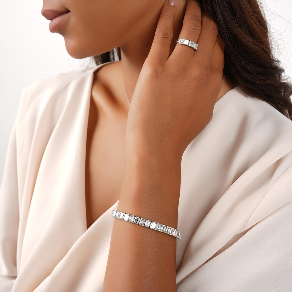 25 Ct. Emerald Cut Tennis Bracelet / Elegant Diamond Bracelet / Anniversary Birthday Gift for her / Lab diamond and Moissanite Options