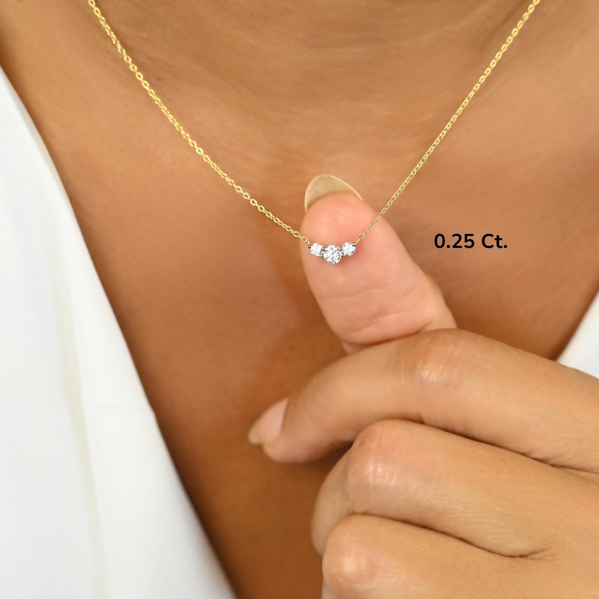 Curved Tria Necklace / 14k Curved Graduated Three Stone Necklace / Minimalist Diamond Necklace / Wedding bridal anniversary gift for her