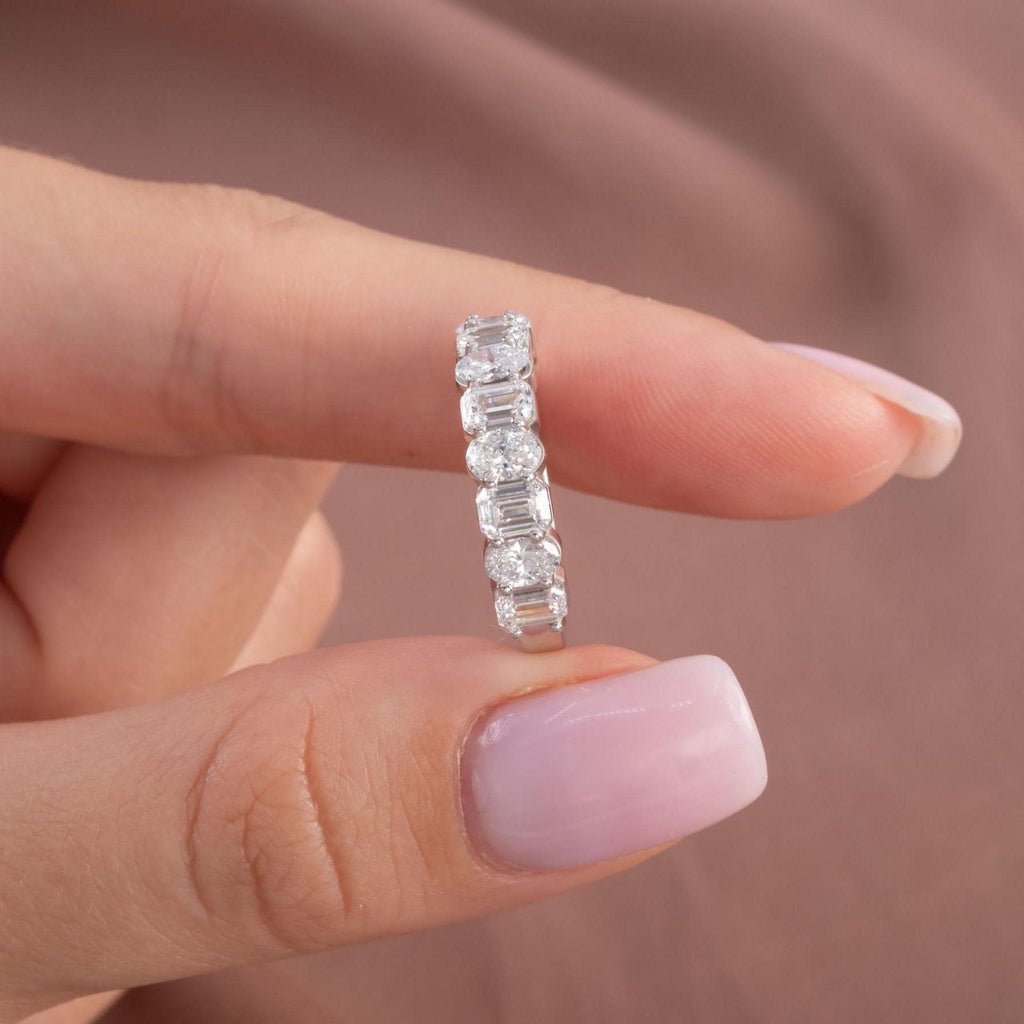 14k Gold Emerald & Oval Diamond Wedding Band / Alternating Diamond Halfway Ring / Diamond Anniversary Ring