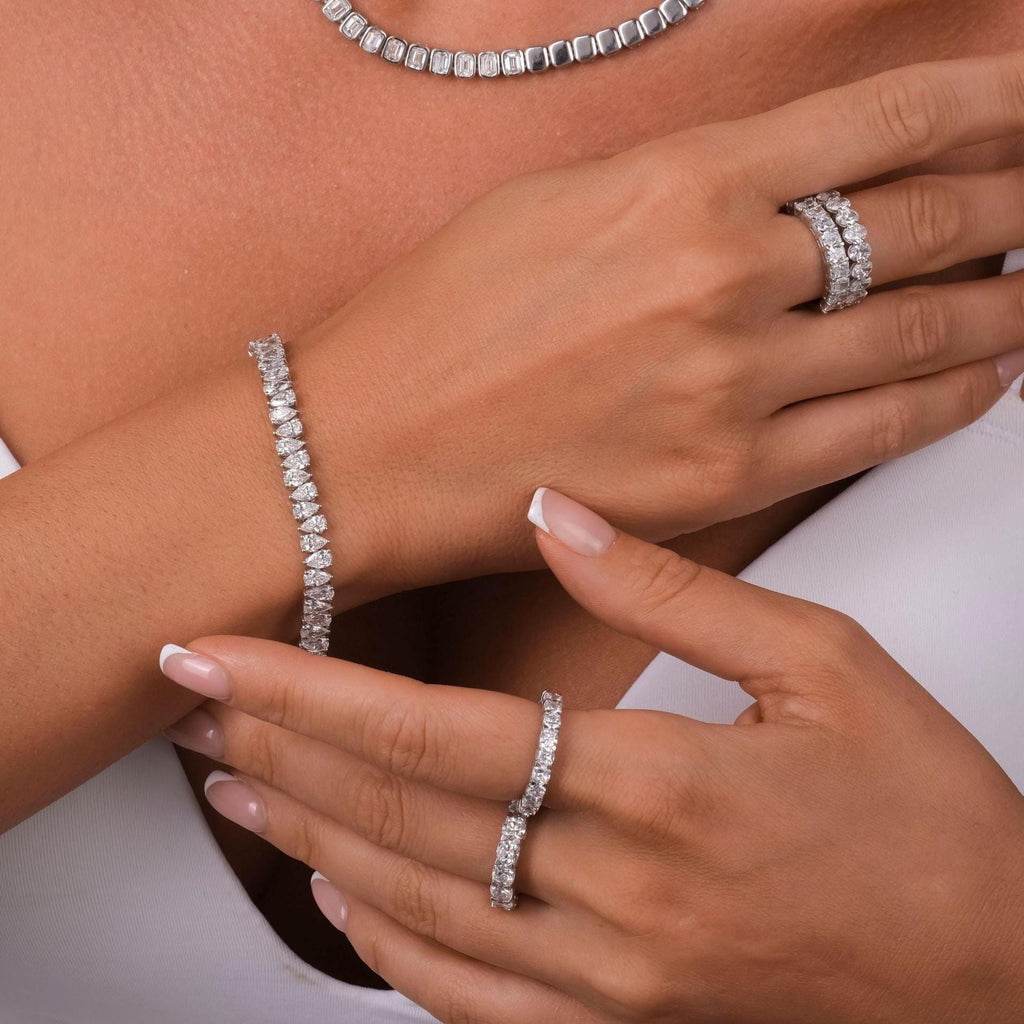 14k Gold Pear Diamond Tennis Bracelet: Lab or Natural Diamond, IGI Option