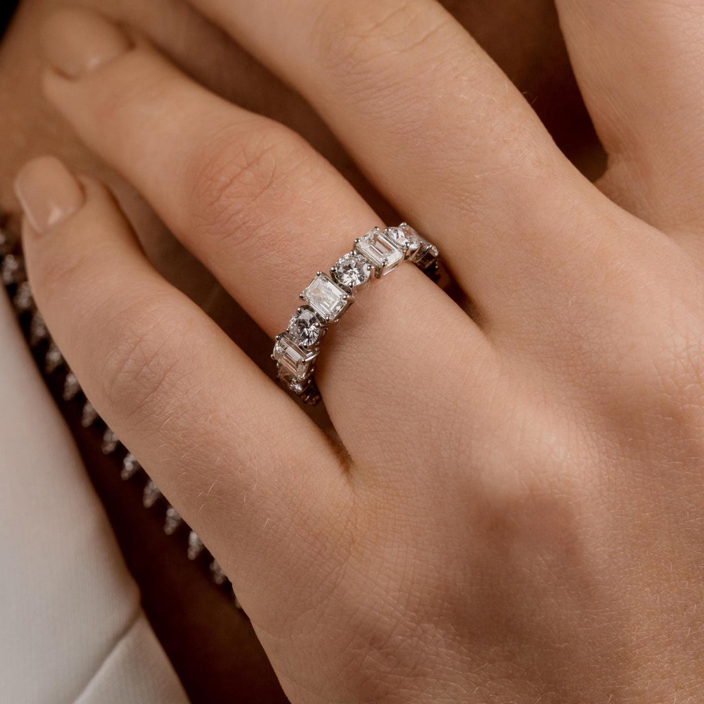 Emerald and Round Cut Diamond Full Eternity Wedding Band / 2.8 CTS Ct Prong Set Emerald Cut Eternity Ring / Diamond Wedding Ring