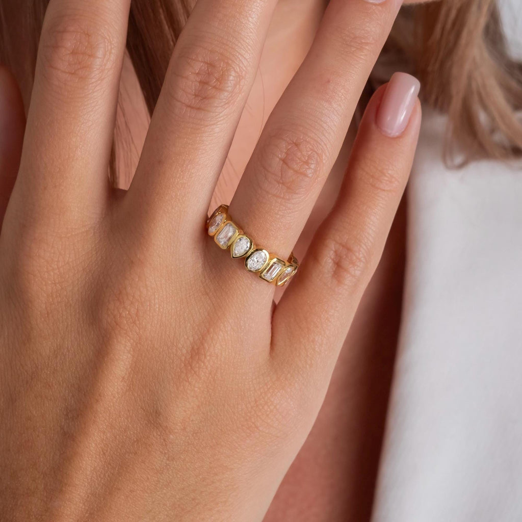 Alternating Bezel Set Emerald, Oval, Pear Shape Diamond Eternity Wedding Band / 3.3 CT Diamond Eternity Ring / Natural & Lab Diamond options