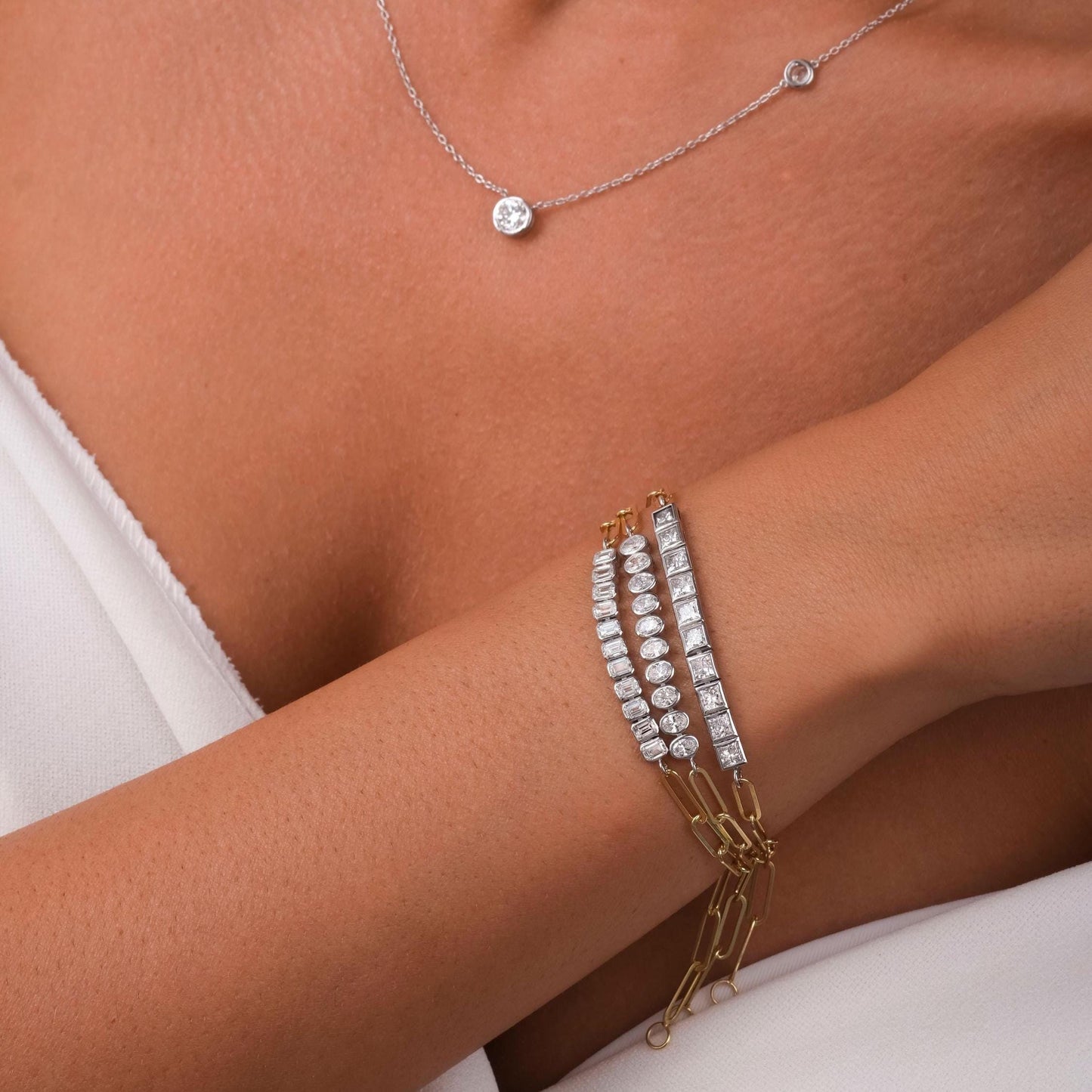 Diamond Paperclip Bracelet / 14k Gold Bezel Setting Emerald Cut Bracelet / Dainty and Elegant Diamond Bracelet