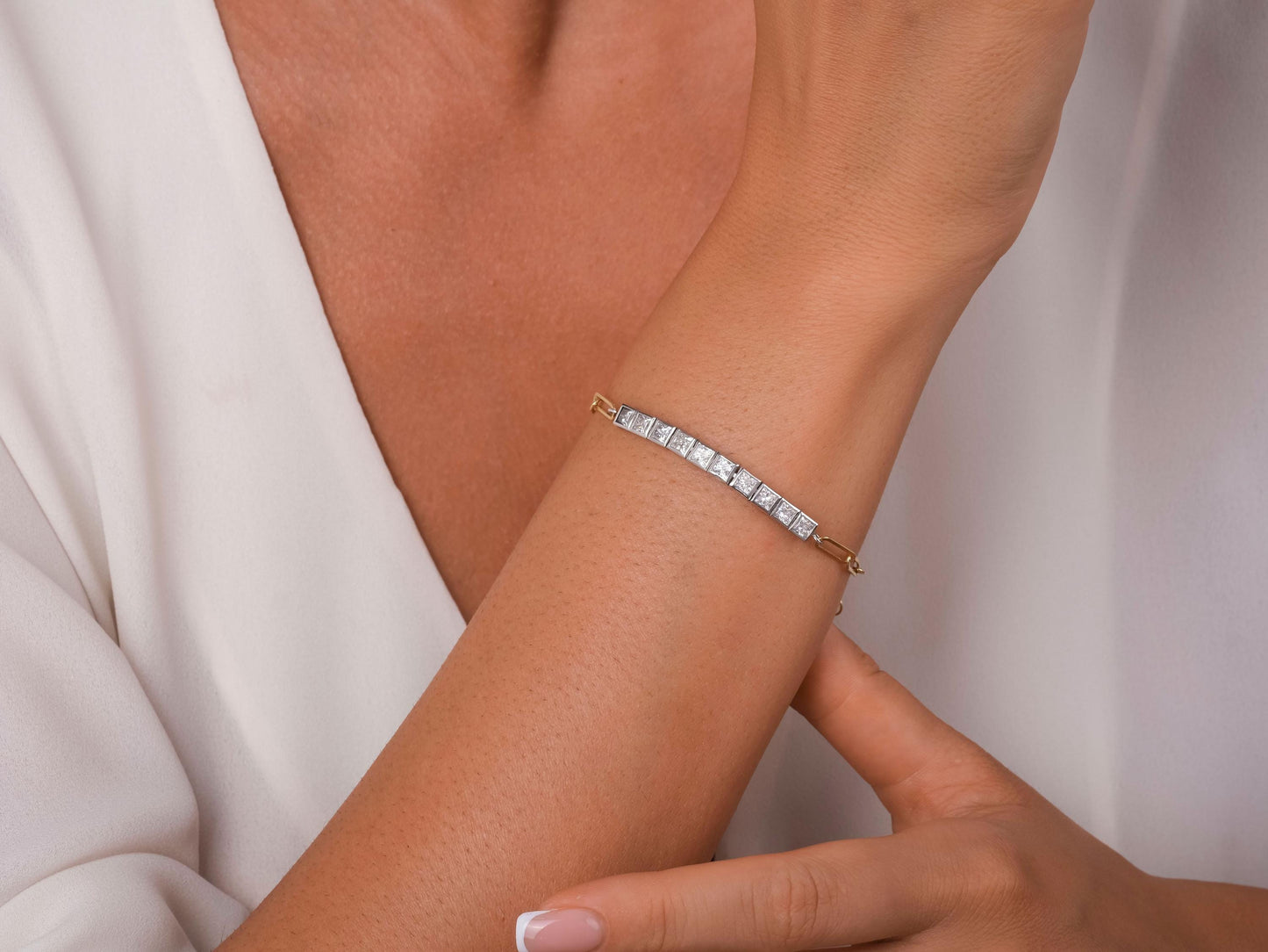 Diamond Paperclip Bracelet / 14k Gold Bezel Setting Princess Cut Bracelet / Dainty and Elegant Diamond Bracelet