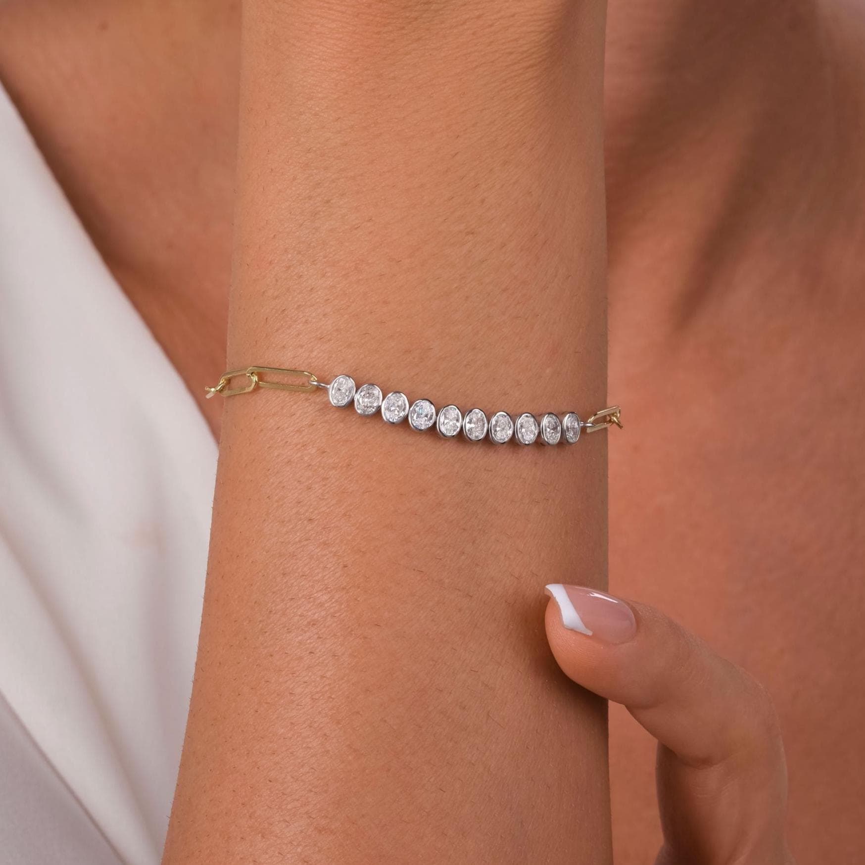 Diamond Paperclip Bracelet / 14k Gold Bezel Setting Oval Shape Diamond Bracelet / Dainty and Elegant Diamond Bracelet