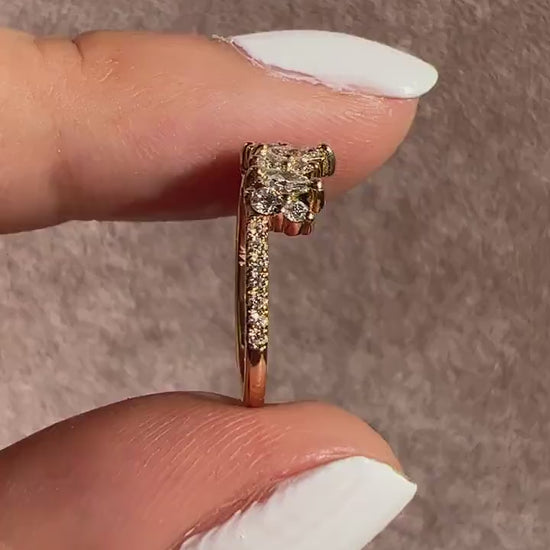 Curved Diamond Wedding Band / 14k Marquise and Round Diamond Wedding Ring / Stacking Ring / Diamond Bridal Gift Ideas