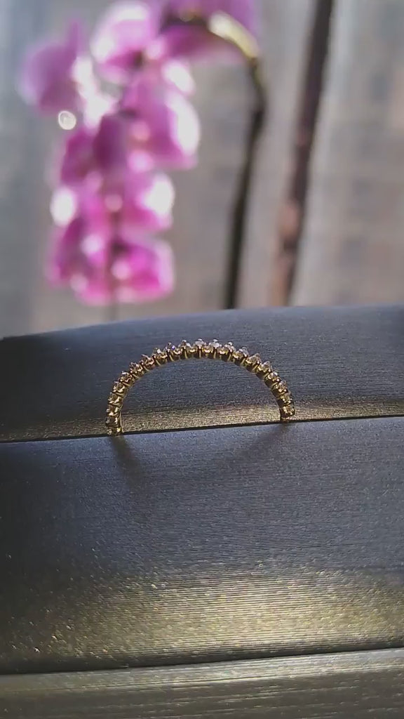 Diamond Wedding Band / 14k Gold Round Diamond Half Eternity Wedding Ring / Engagement Ring / Diamond Stacking Ring / Wedding Ring