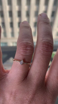 Solitaire Diamond Stacking Ring / 14k Pear Diamond Wedding Band / Teardrop Stacking Band / Diamond Wedding Band / Diamond Stacking Ring