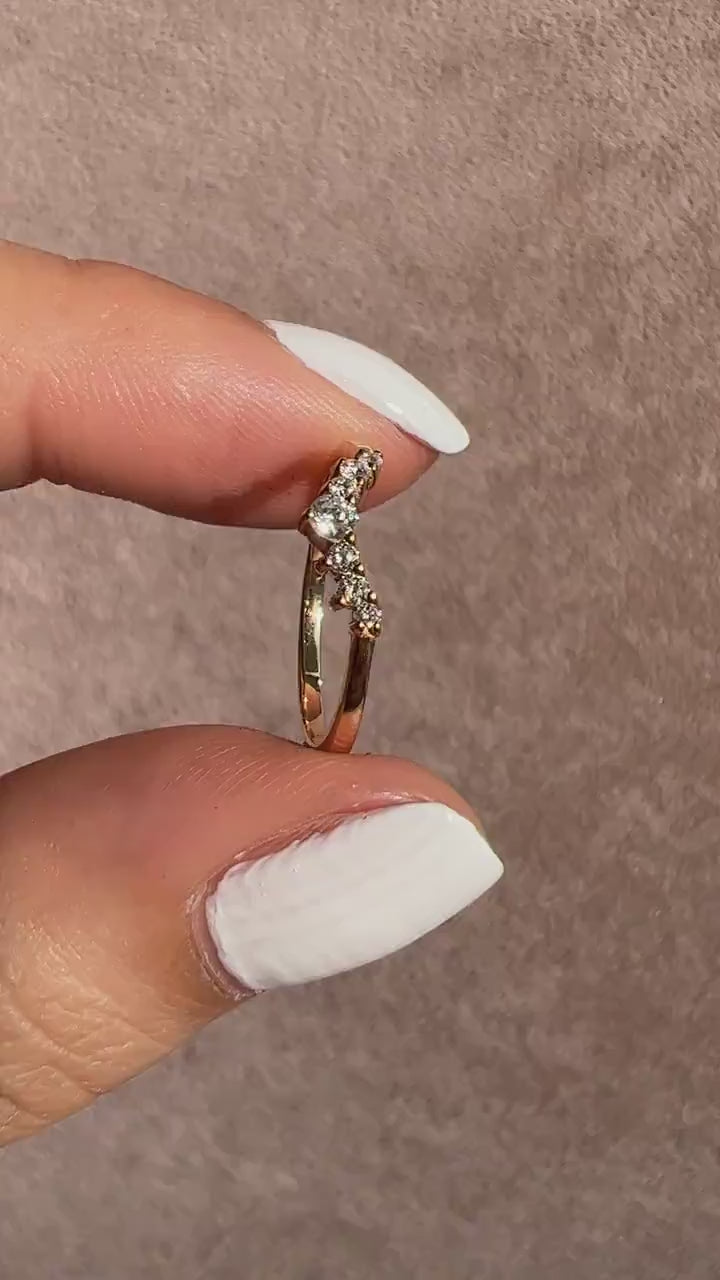 Curved Diamond Wedding Band / 14k Gold Round Diamond Stacking Ring / Diamond Wedding Band / Stacking Ring / Engagement Rings / Gift for Her