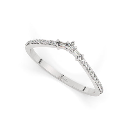 Round Diamond Baguette Ring