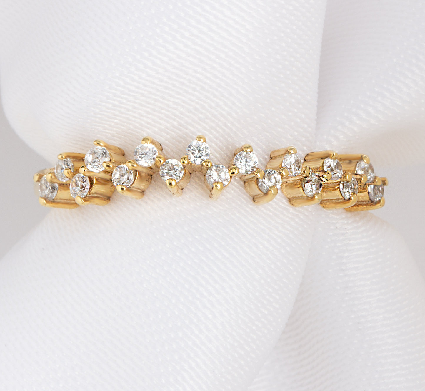 Round Diamond Eternity Wedding Band