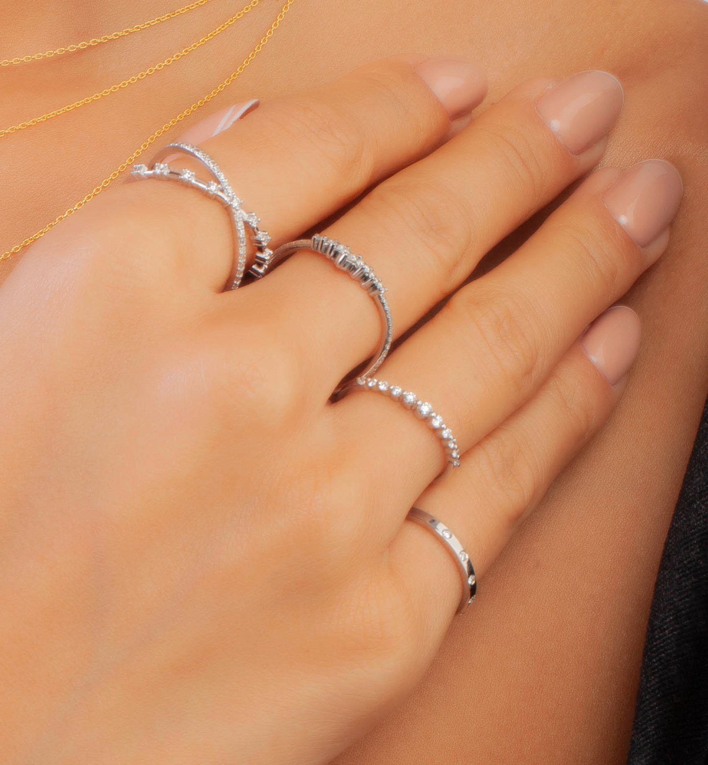 Prong Diamond Criss cross Wedding Band
