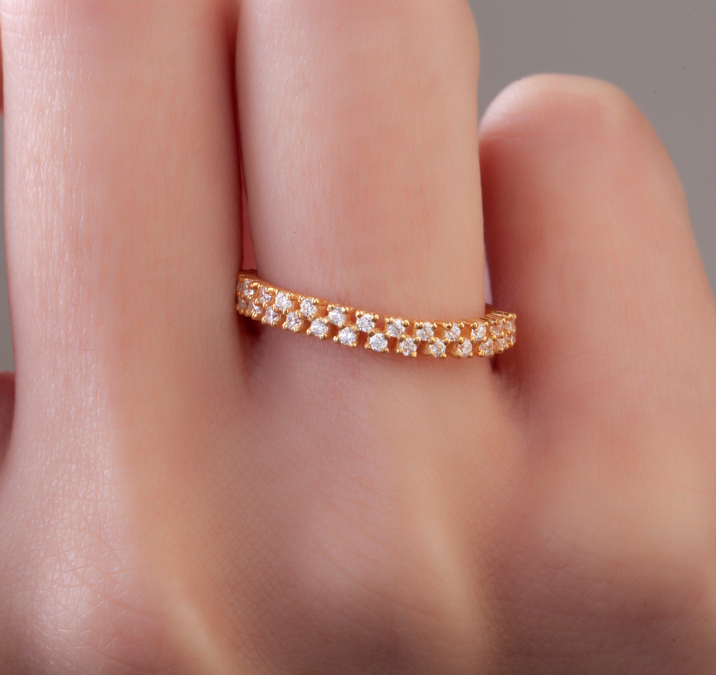Round Diamond Engagement Ring