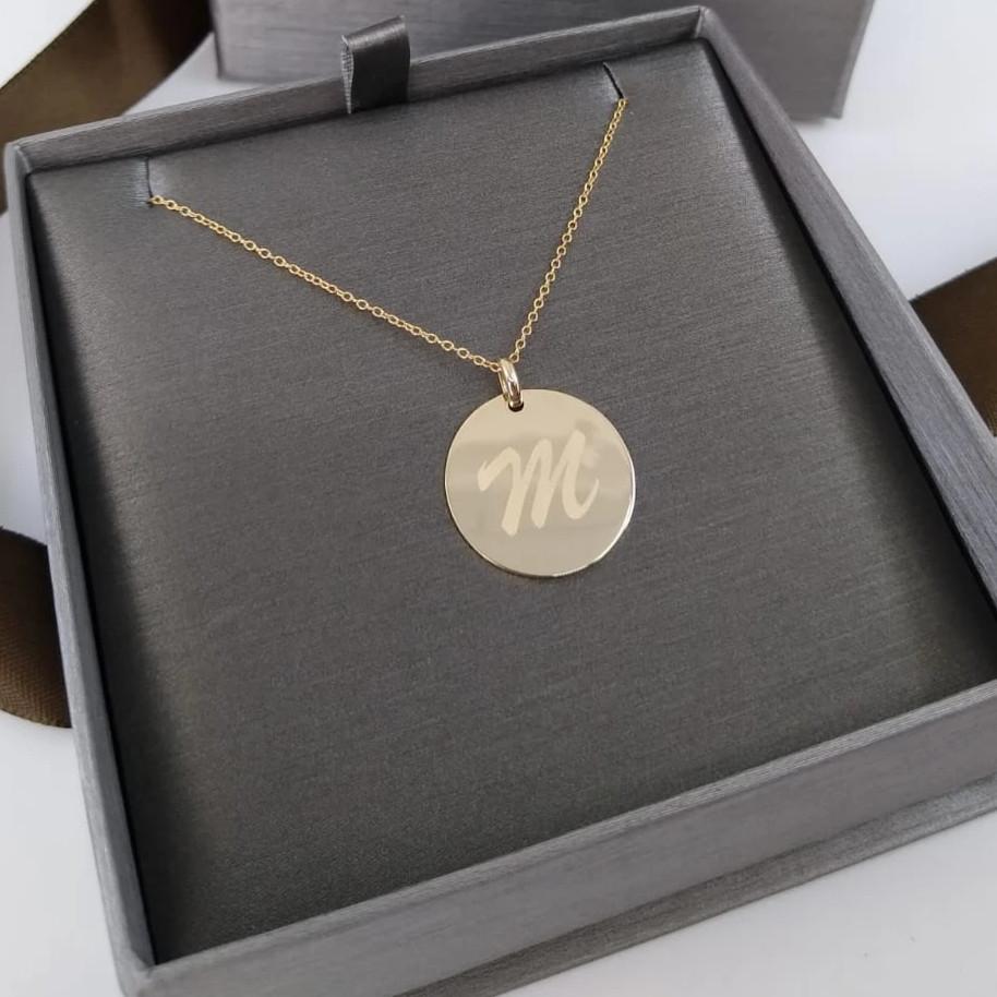 Disc Pendant Necklace