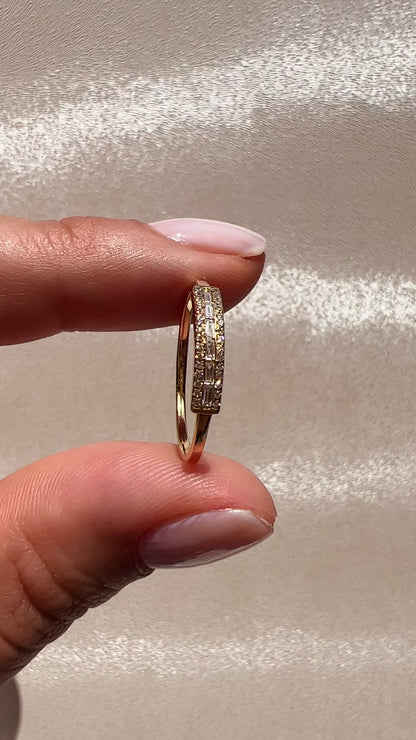 Baguette Round Diamond Ring