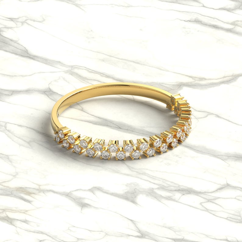 Round Diamond Engagement Ring