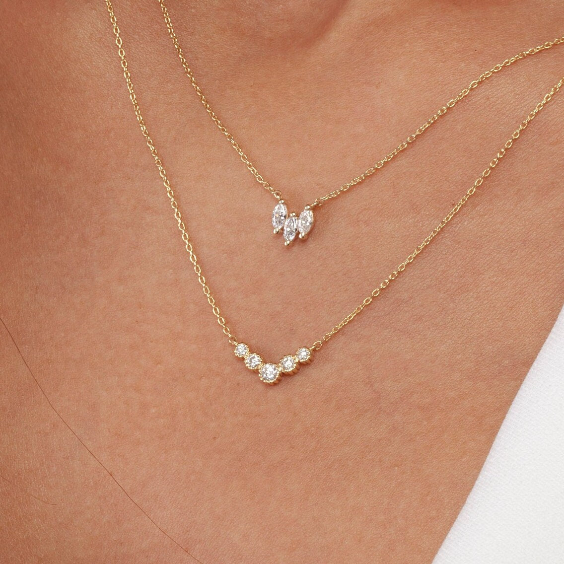 Round Diamond Chevron Necklace / 14k Gold Diamond V Necklace / Dainty Diamond Necklace / Graduation Gift / Anniversary Gift / Bridal Gift