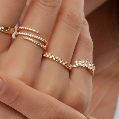 Curved Diamond Wedding Band / 14k Marquise and Round Diamond Wedding Ring / Stacking Ring / Diamond Bridal Gift Ideas
