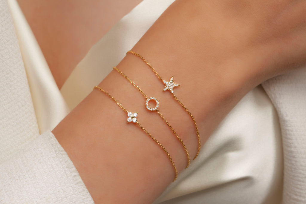 Diamond Circle Bracelet / Dainty Circle Bracelet / Circle of love Bracelet / Holiday Gift / Anniversary Gift / Diamond Gift Idea