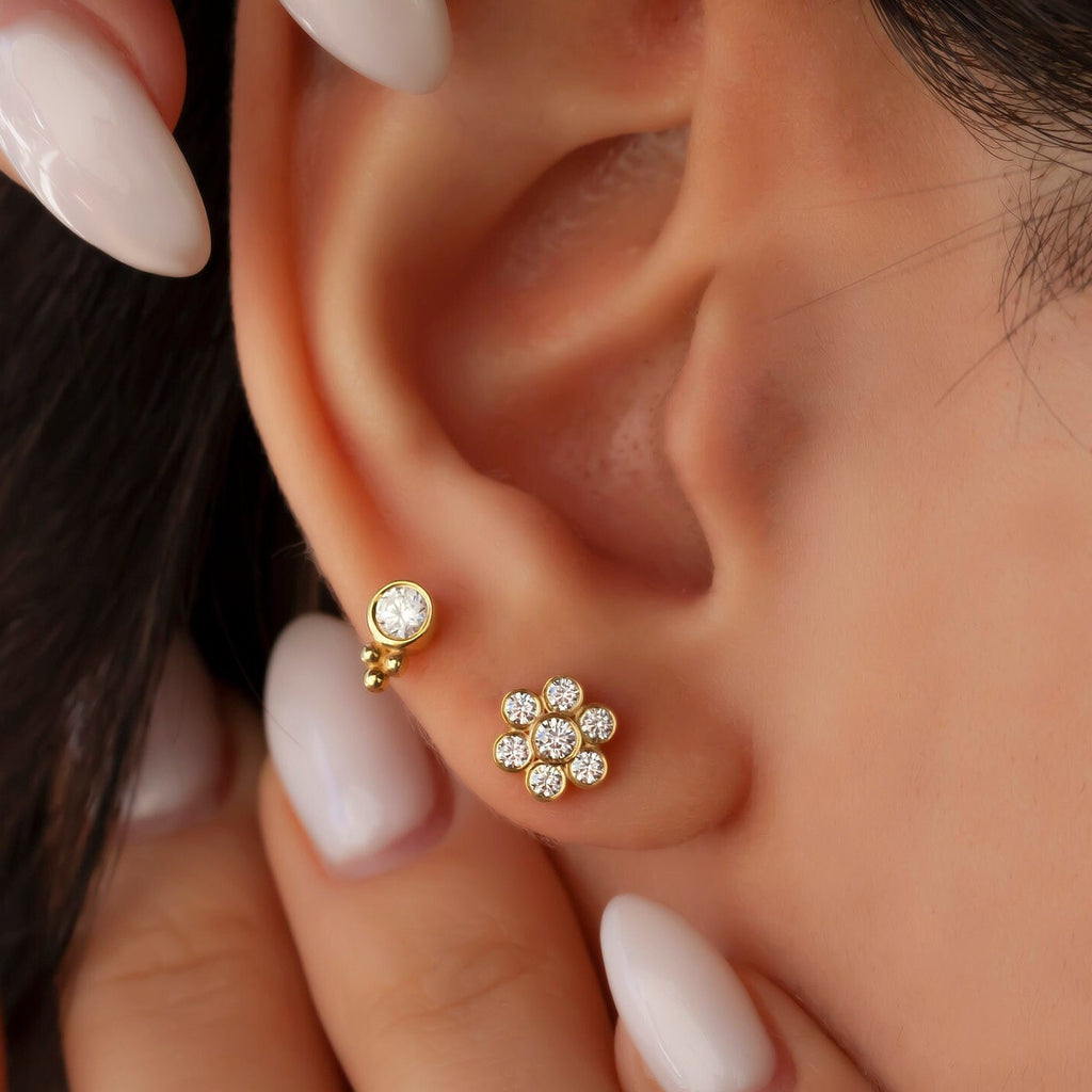 Diamond Flower Studs / 14k Gold Diamond Flower Stud Earrings / Diamond Studs Earrings / Graduation Gift / Birthday / Anniversary Gift