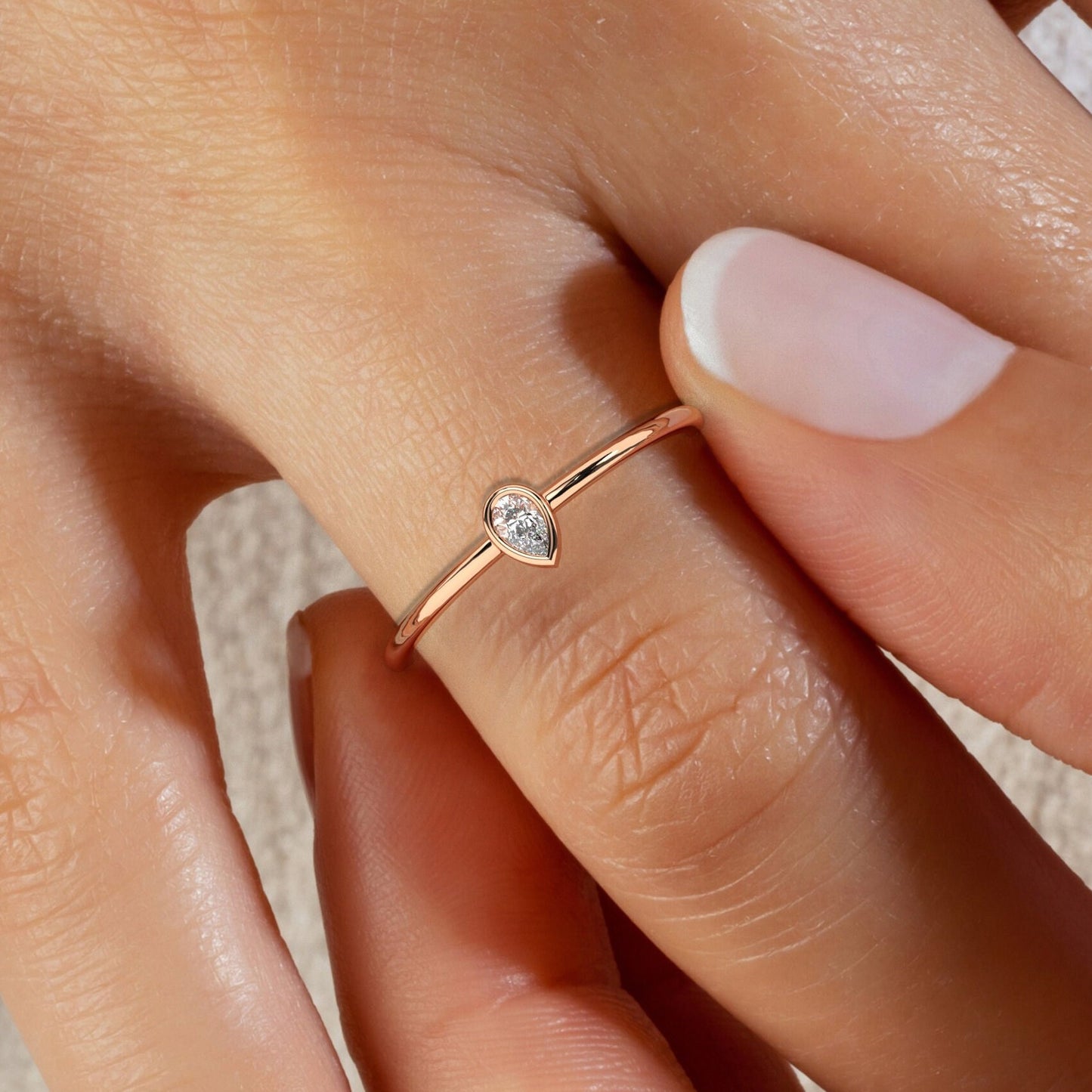 Solitaire Diamond Stacking Ring / 14k Pear Diamond Wedding Band / Teardrop Stacking Band / Diamond Wedding Band / Diamond Stacking Ring